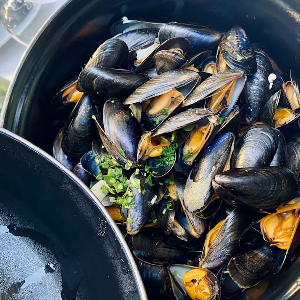 Mussels in Garlic Butter