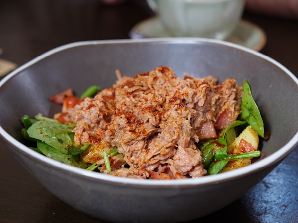 Scharfer fermentierter Schweinesalat